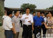 于言良在鳳凰山旅游景區(qū)現(xiàn)場辦公會(huì)上強(qiáng)調(diào)